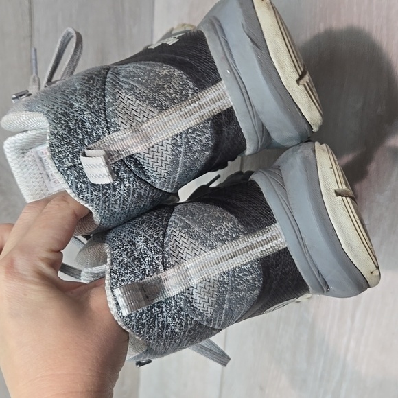 The North Face Women Ultra Futurelight Gray High Hiking Boots Sneakers Sz 6.5 - Picture 8 of 13